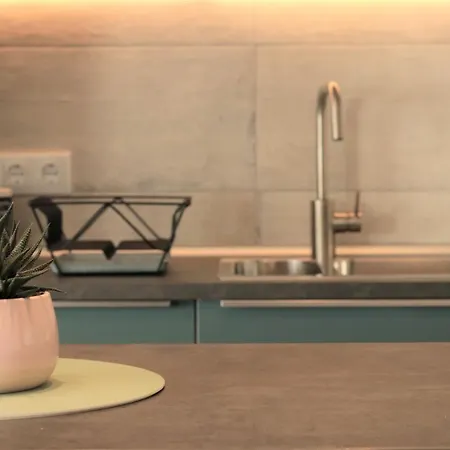 Olilou - Silhueta Citadina